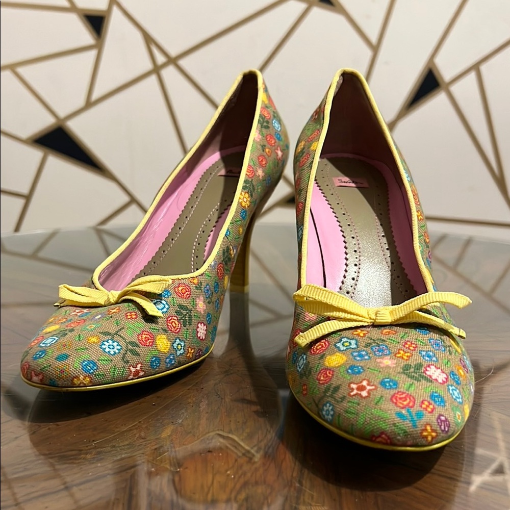 Gorgeous Paul Smith Floral Heels